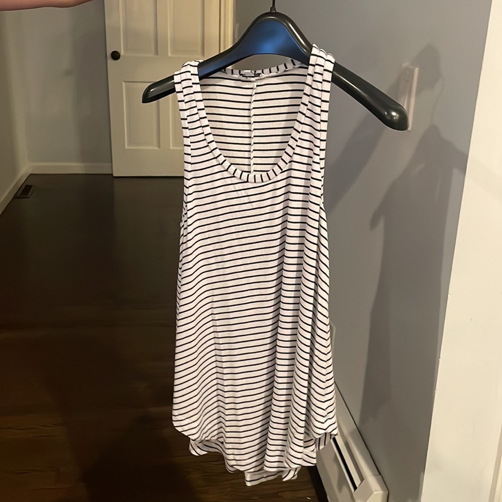 Pinstripe Splendid tank top. Not fitted but flowy